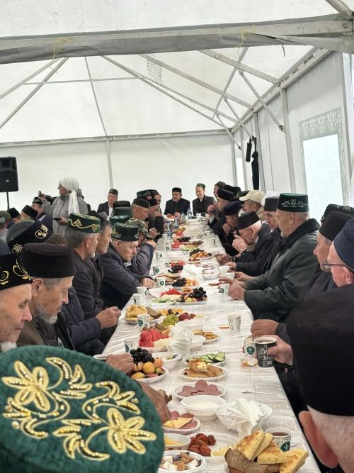 Тарихка таянып, киләчәккә юл: Кошманда сөннәтчелек традицияләренә багышланган фәнни-гамәли конференция узды