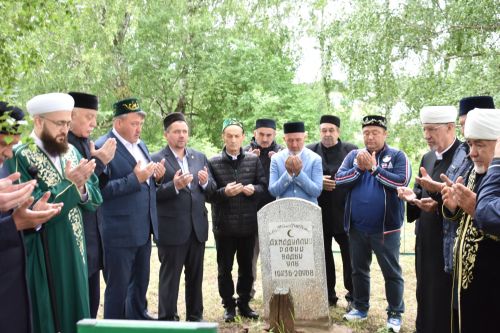 Тарихка таянып, киләчәккә юл: Кошманда сөннәтчелек традицияләренә багышланган фәнни-гамәли конференция узды