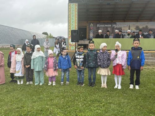 Тарихка таянып, киләчәккә юл: Кошманда сөннәтчелек традицияләренә багышланган фәнни-гамәли конференция узды