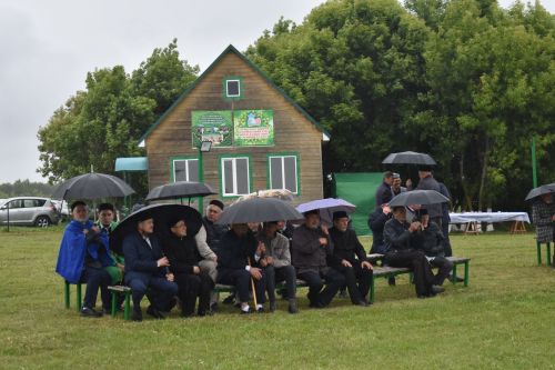Тарихка таянып, киләчәккә юл: Кошманда сөннәтчелек традицияләренә багышланган фәнни-гамәли конференция узды