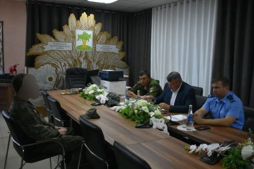 В Кайбицах состоялся совместный прием граждан с участием прокурора района и главы района для участников СВО и членов их семей