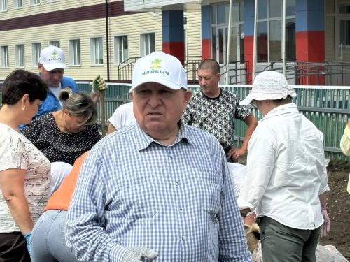 Кандидат сельскохозяйственных наук Харис Камалеев провел в Кайбицком районе мастер-класс по посадке и выращиванию овощных культур