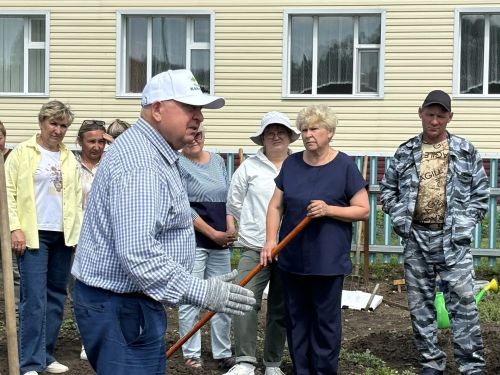 Кандидат сельскохозяйственных наук Харис Камалеев провел в Кайбицком районе мастер-класс по посадке и выращиванию овощных культур