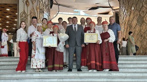 На республиканском этапе фестиваля родословной Мышевым из Ульянкова вручили приз зрительских симпатий