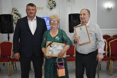 В Кайбицком районе чествовали семьи, прожившие вместе полвека и более