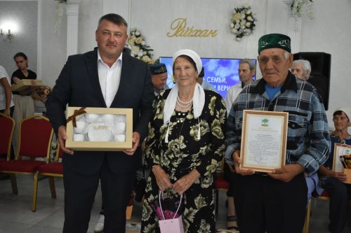 В Кайбицком районе чествовали семьи, прожившие вместе полвека и более