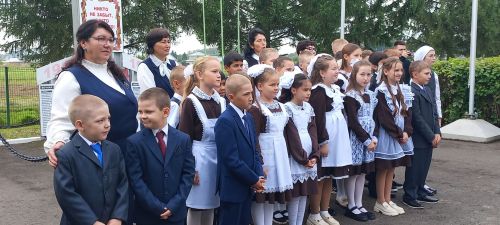 В добрый путь! Кулангинская школа встретила новый учебный год