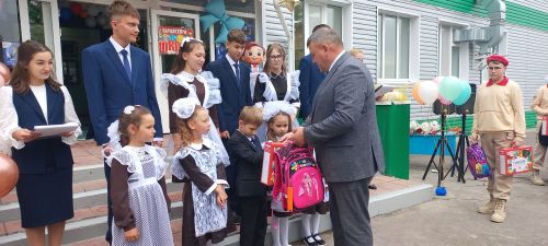 В добрый путь! Кулангинская школа встретила новый учебный год