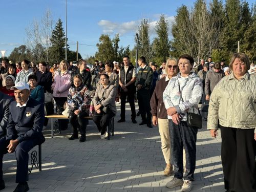 В обновленном парке Больших Кайбиц прошел фестиваль труда и доблести