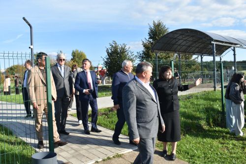 В обновленном парке Больших Кайбиц прошел фестиваль труда и доблести