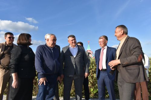 В обновленном парке Больших Кайбиц прошел фестиваль труда и доблести
