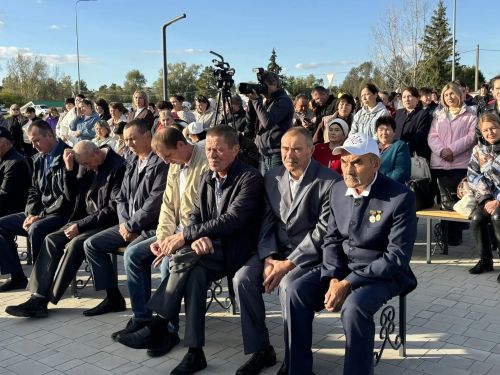 В обновленном парке Больших Кайбиц прошел фестиваль труда и доблести