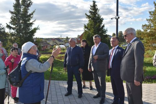 В обновленном парке Больших Кайбиц прошел фестиваль труда и доблести