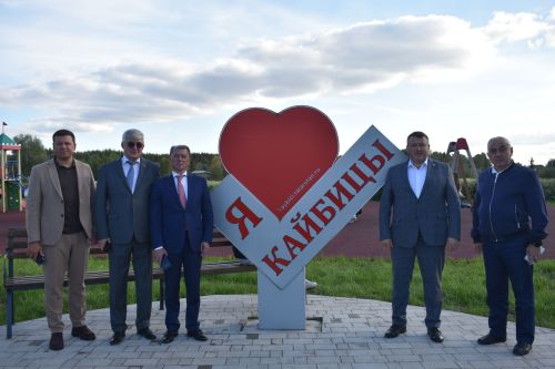 В обновленном парке Больших Кайбиц прошел фестиваль труда и доблести