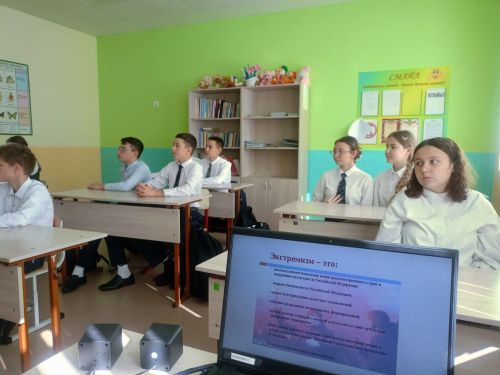 В Кушманской школе обсудили толерантность