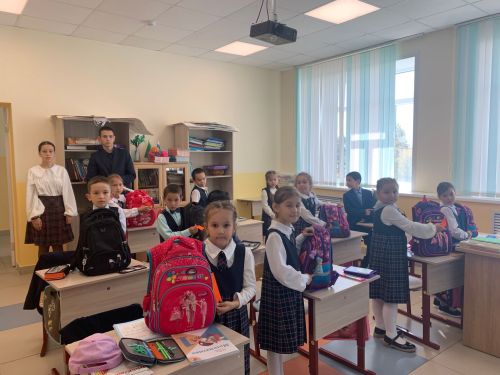 Акция «Засветись!»: в Кушманской школе проверили безопасность юных пешеходов