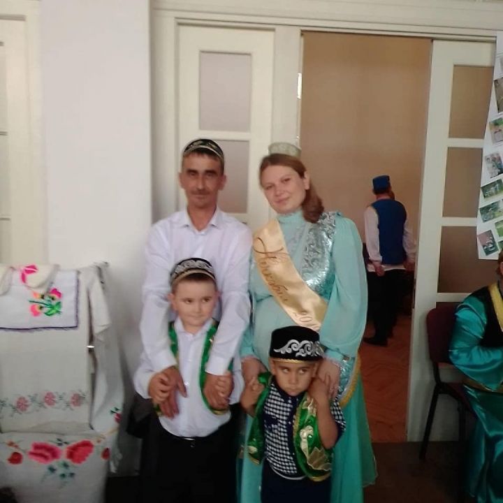 Семейная пара из Бурундуков - дипломант республиканского конкурса "Нечкэбил"