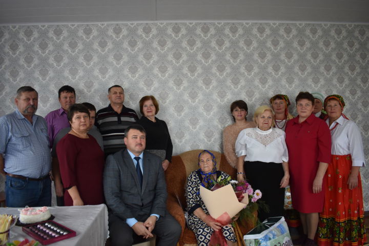 В Корноухове в семье Кузенковых чествовали самого дорогого члена семьи