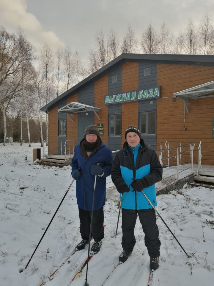 Альберт Ярхамов и Фаиль Шагивалиев из Больших Кайбиц: За здоровьем – на лыжню!