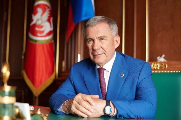 Президент Татарстана поздравил жителей республики  с Днем народного единства