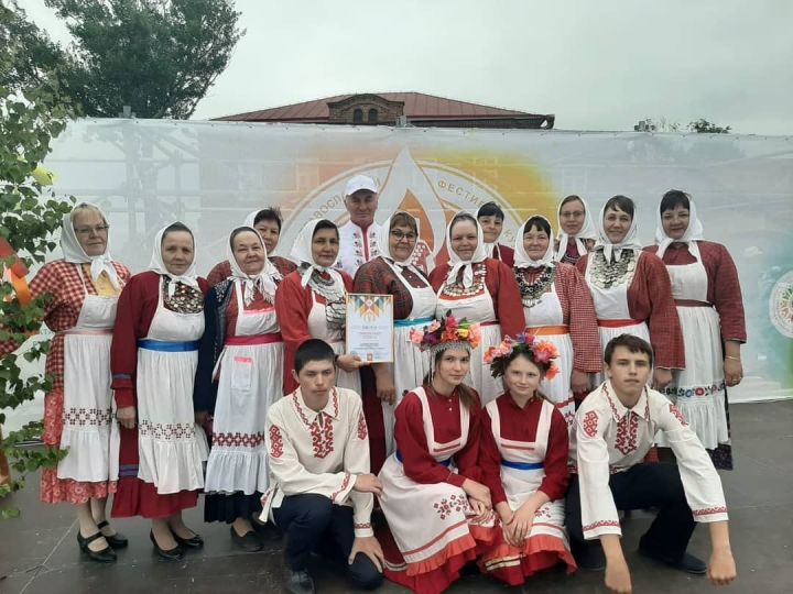 Чувашский ансамбль "Палан" из Малых Мемей принял участие в фестивале "Вербицы сад"
