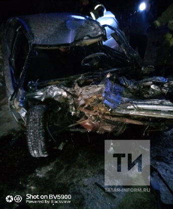 На трассе в Татарстане столкнулись автомобиль и автобус, скончался водитель легковушки
