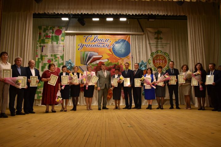 Стали известны школы-победители Кайбицкой ярмарки «Дары осени»