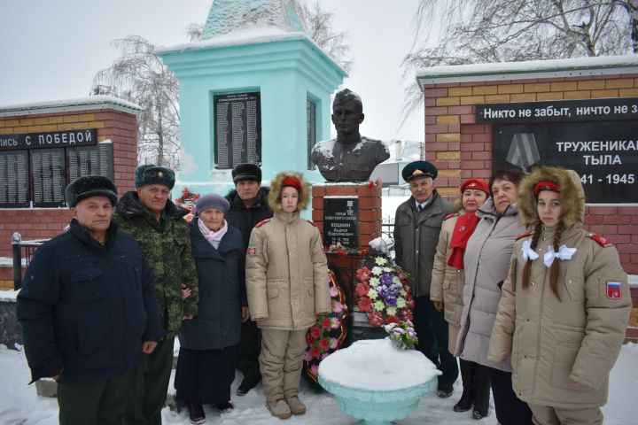 В Большом Подберезье почтили память Героя