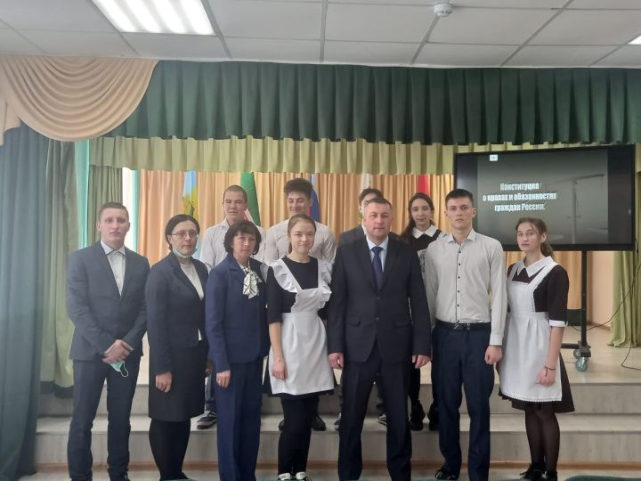 В школах Кайбицкого района прохошли парламентские уроки «Я – гражданин! Мои права и обязанности»
