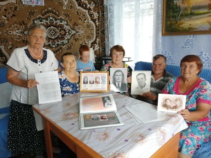 Большеподберезинцы чтят память о ветеранах Великой Отечественной войны