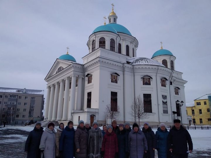 Пожилые из Ульянкова совершили паломническую поездку по святым местам