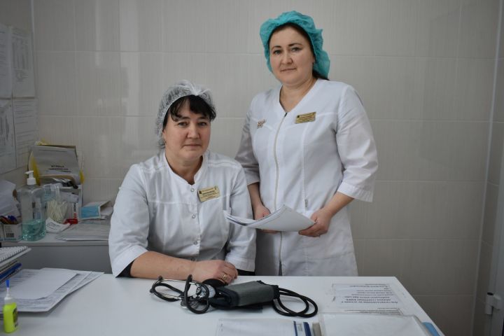 Медсестры Гулия и Савия — родные сестры и коллеги