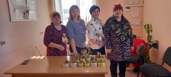 Жители Надеждинского поселения отправили свечи-обогреватели для бойцов СВО