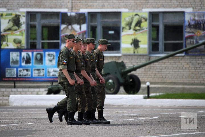 Татарстанцы чаще всего выбирают элитные войска для службы по контракту