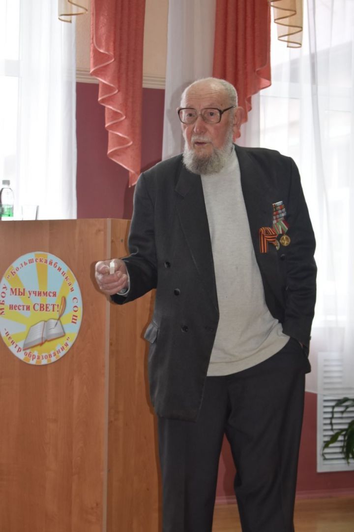 Наш земляк, журналист Александр Малов видел всю горечь и страдания Великой Отечественной войны