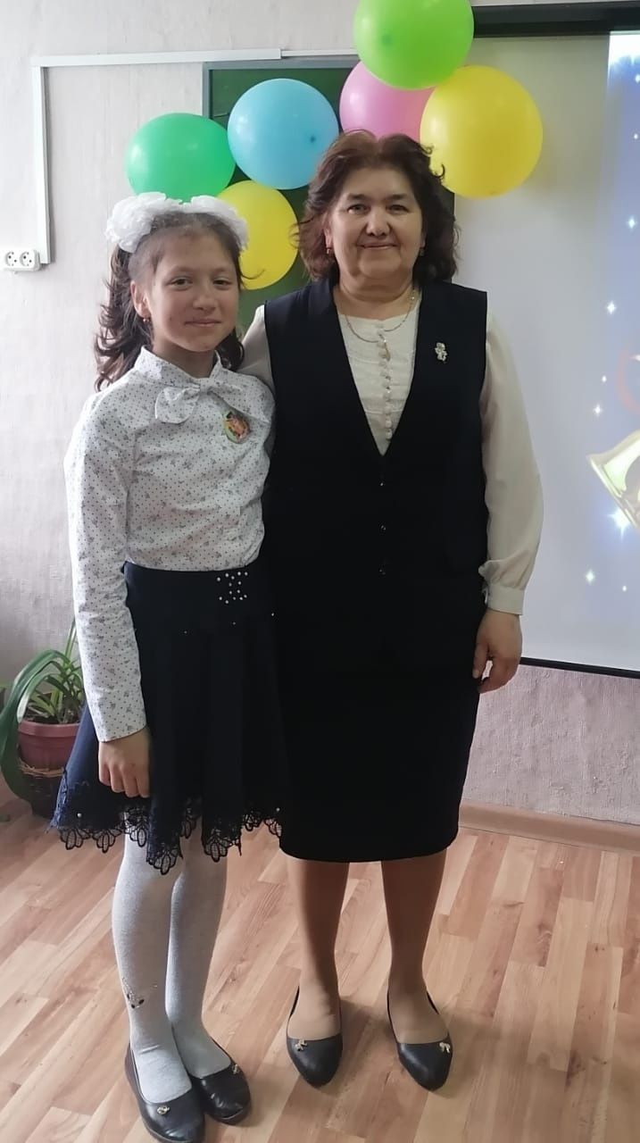 Колаңгы мәктәбе укучысы: Һәр дәресен түземсезлек белән көтәбез