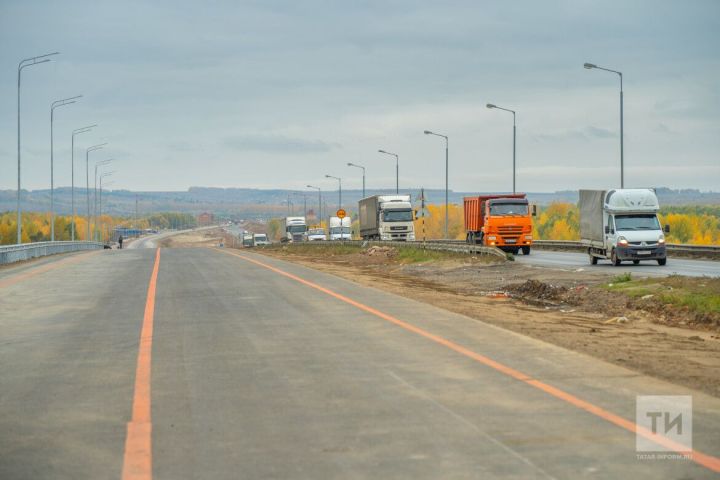 На некоторых участках трассы М7 в Татарстане ограничена скорость движения
