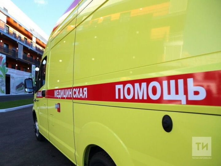 В Казани водитель «Лады» задним ходом сбил велосипедиста