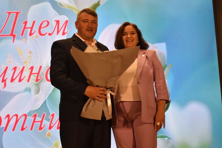 Кайбыч районының медицина хезмәткәрләре һөнәри бәйрәмнәрен билгеләп узды