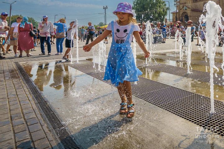 Татарстанцам пообещали сухую и теплую погоду в День знаний