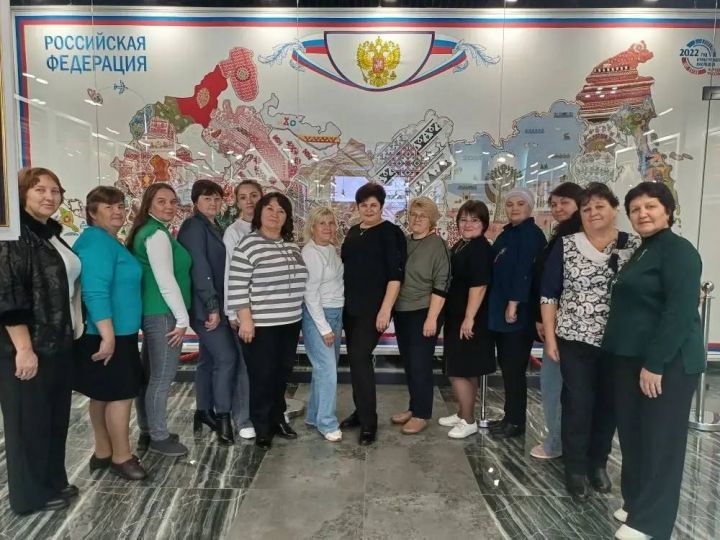 Учителя Кайбицкого методического объединения отправились в Чебоксары на экскурсию
