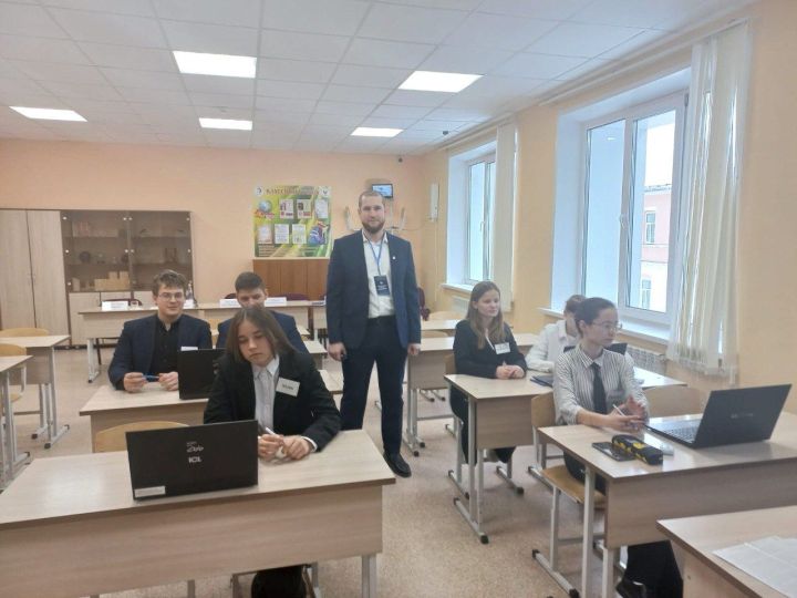 Учитель информатики и физики: успехи в сельской школе