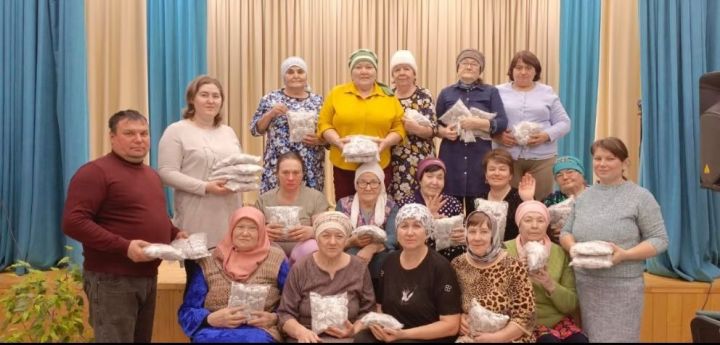 В Бурундуковском сельском доме культуры продолжается трогательная и важная акция «Помоги Своим»