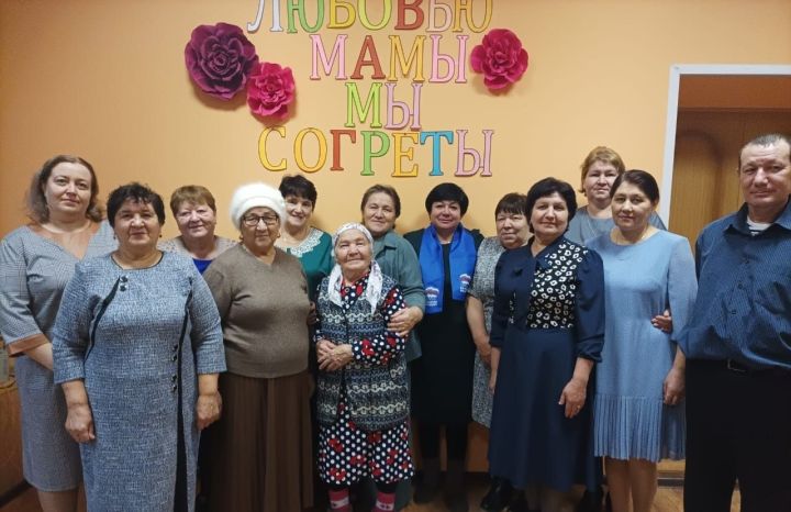 В День матери в Салтыгановском сельском клубе Багаевского поселения прошёл праздник