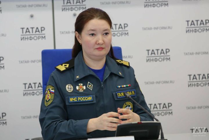 МЧС наградит татарстанцев, которые спасли четверых человек, провалившихся под лед
