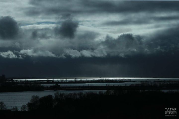 Синоптики предупредили о штормовой погоде 21 и 22 мая