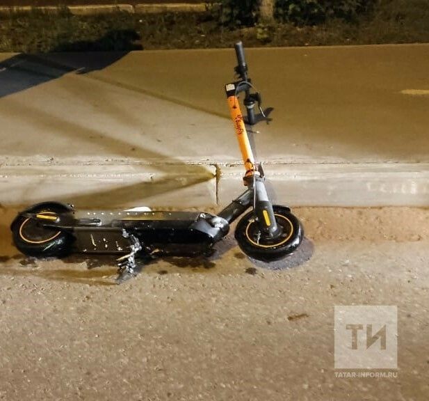 В Бугульме скончался подросток, упавший с электросамоката