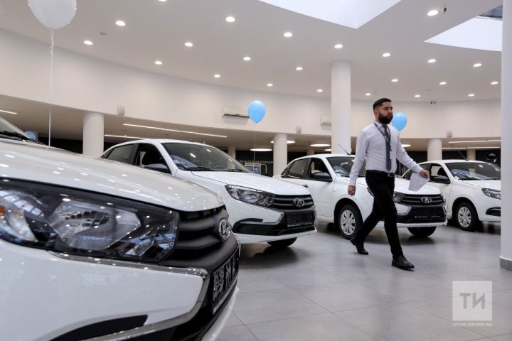 Отделение Социального фонда России по Республике Татарстан вручило 31 новый автомобиль гражданам, пострадавшим на производстве