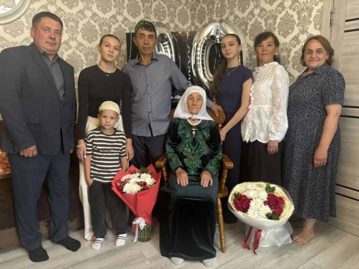 Олы Кайбычта яшәүче сугыш чоры баласы котлаулар кабул итте