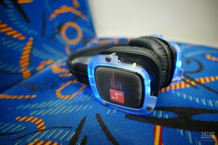 Врач предупредила об опасности внезапно потерять слух из-за наушников